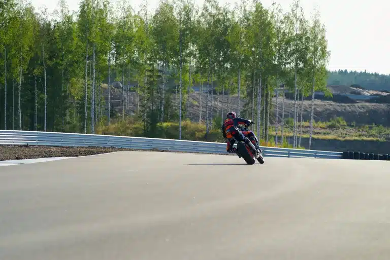 Mika Kallio, Kymiring, finn