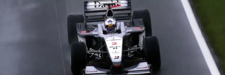 Két F1-es versenyző pénzért sem volt hajlandó lemondani nemzeti identitásáról