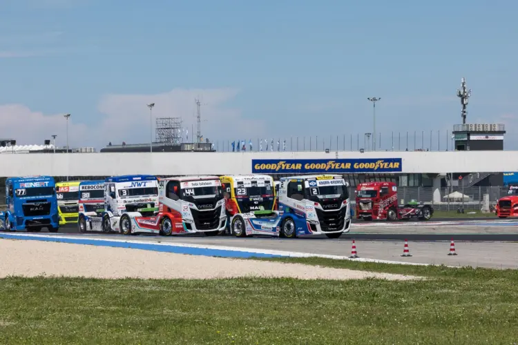 A Goodyear új versenygumija már 55%-ban fenntartható és újrafelhasznált anyagokból készült