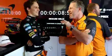 Oscar Piastri, Zak Brown