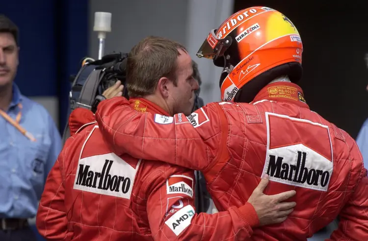 Botrány, fenyegetés, füttykoncert – Schumacher és a Ferrari esete szabálymódosítást eredményezett