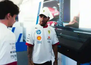 Hamilton jobban teljesítene a Ferrarinál, ha olyan lenne, mint Bearman?