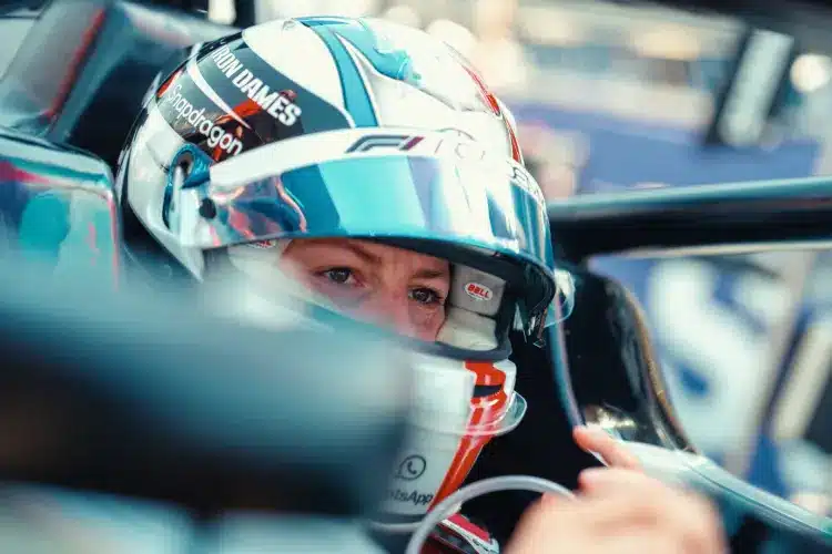 Mercedes-győzelem és törölt verseny az F1 Academy hétvégéjén