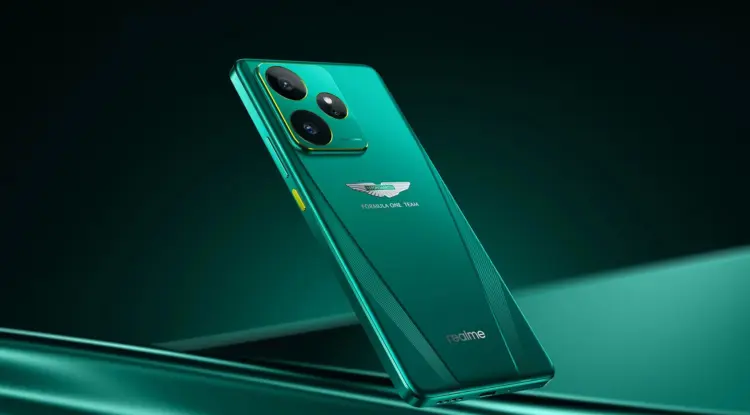 Megfizethető luxusmobil: Aston Martin dizájnt kapott a Realme GT 7 Dream Edition