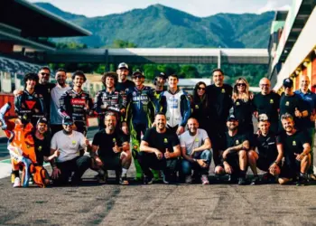 Rossi még Silverstone előtt a körmére nézett a versenyzőinek egy közös edzés alkalmával