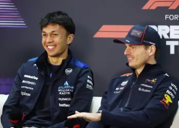 Albon sosem volt még Verstappen mögött látótávolságon belül