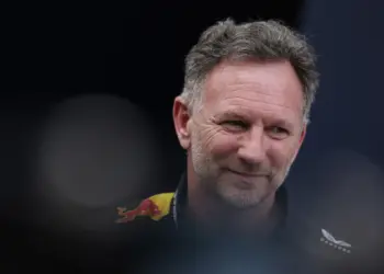 Horner máris válaszolt Brown „gumivizes” poénjára