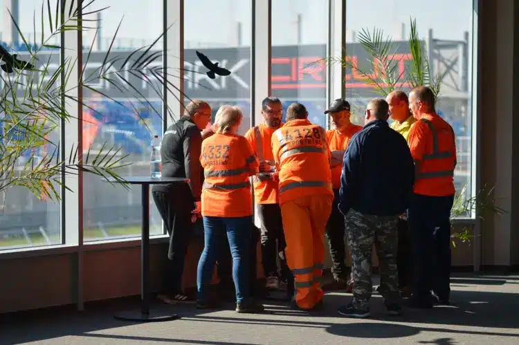 300 sportbírót képeztek ki a Balaton Park Circuiten a magyar MotoGP futamra