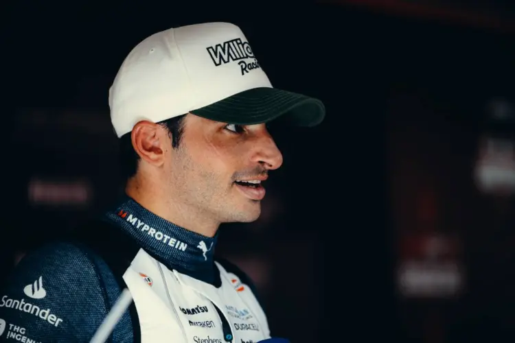 Carlos Sainz szerint manipulálták a versenyt