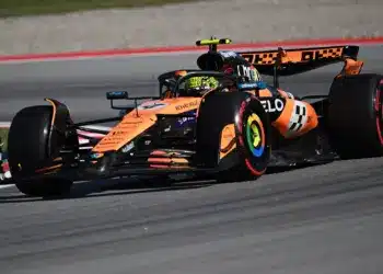 Visszatért Norris, aki megnyerte a második edzést Piastri és Verstappen előtt