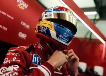Leclerc átadja a helyét Ausztriában, ismerős arc ül a Ferrariba