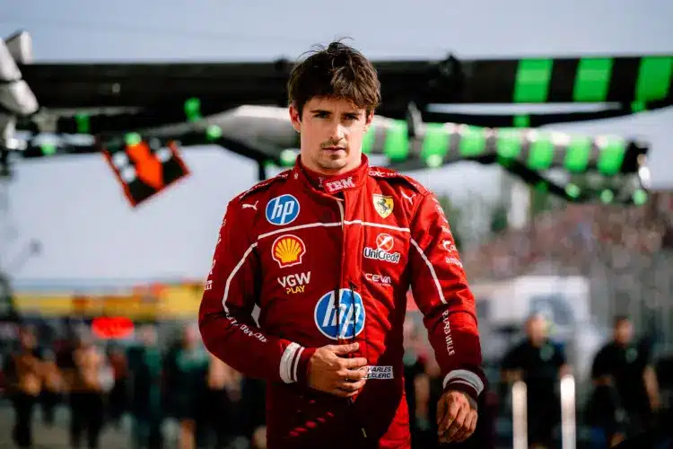 Már a Ferrari csapatfőnöke nyugtatja a közvéleményt Leclerc miatt