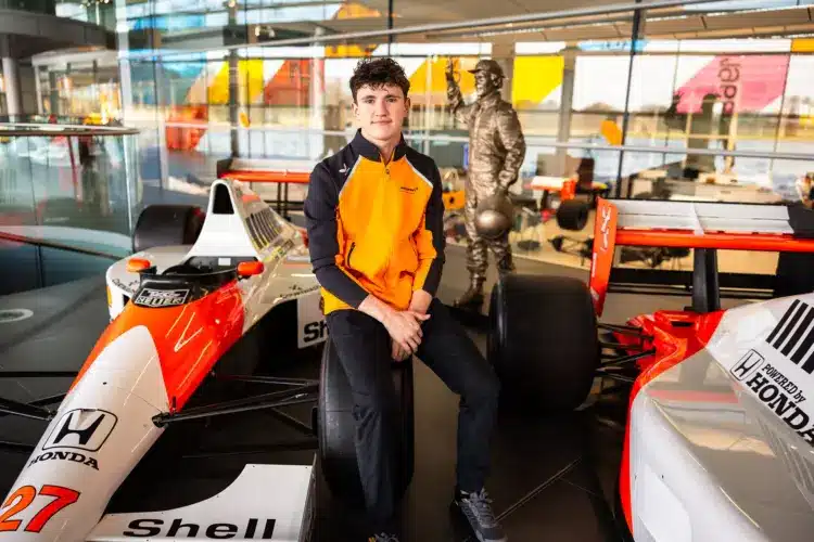 Norris helyén debütál a Forma-1-ben a Formula 2 éllovasa