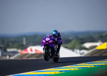 MotoGP-versenyző és fogorvos egyben? Hogyan?