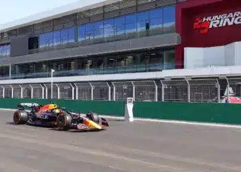 Új korszak kezdődik Hungaroringen: Meglestük a felújítást, és egy meglepi F1-es autót!