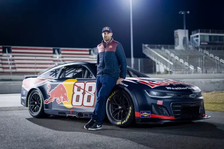 Verstappen tanácsának is köszönhetően húzta be a mexikói NASCAR-futamot az új-zélandi pilóta