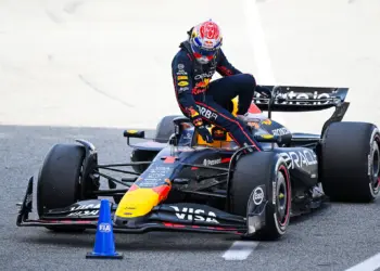 Verstappen az eltiltás küszöbén – 1 pont választja el az F1 legsúlyosabb büntetésétől!