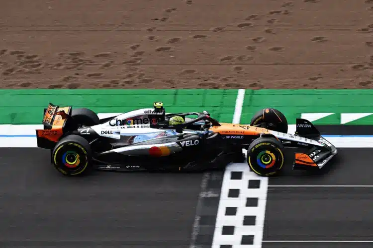 Lando Norris zárta az élen a pénteket Silverstone-ban