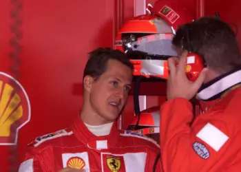Amikor eltört Schumacher lába – a silverstone-i baleset, ami átírta az egész szezont