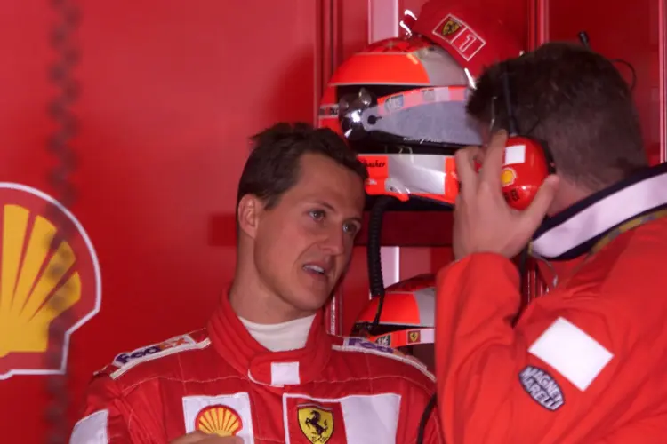 Amikor eltört Schumacher lába – a silverstone-i baleset, ami átírta az egész szezont