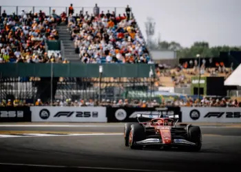 Charles Leclerc nyerte a harmadik edzést Silverstone-ban