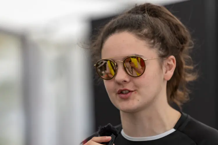 Az F1 Academy bajnoka, Abbi Pulling elmesélte nekünk, mi a legfontosabb, amit az apukájától tanult