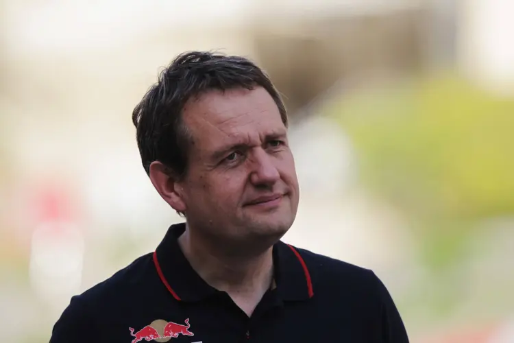 Az Alpine F1 valóban kinevezte Steve Nielsent ügyvezető igazgatójává, de igazoltak még további ismert neveket is