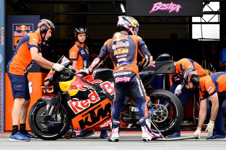 Megkereste az Aprilia a Ducatit megjárt pilótát, amennyiben Martín dobbantana