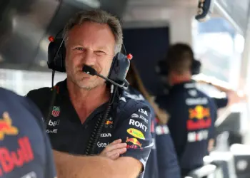 Horner pár órán belül már nem a Red Bull alkalmazottja, a tavalyi szexbotránya az ok
