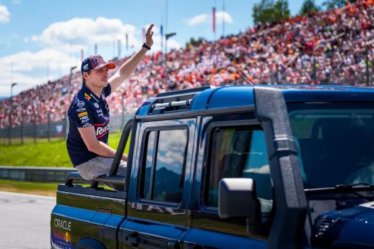 Az olasz Sky szerint eldőlt Verstappen sorsa 2026-ra!