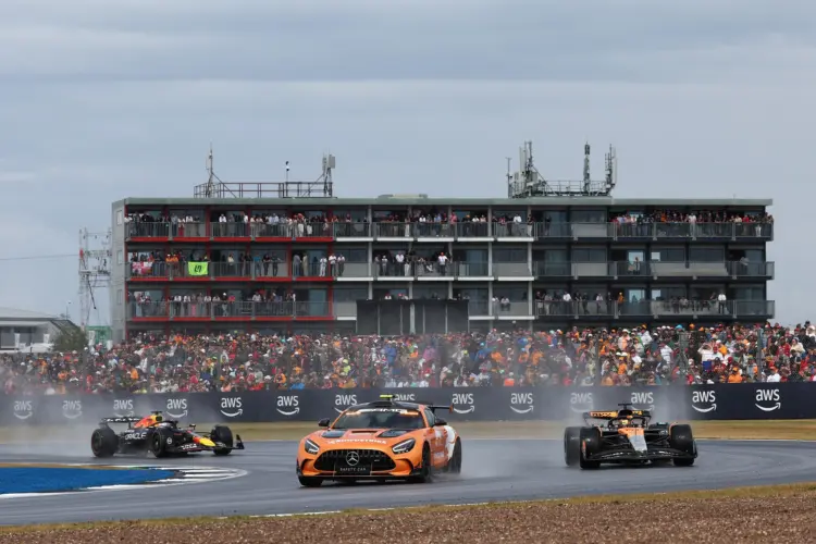 Verstappen is megdöbbent Piastri súlyos büntetésén