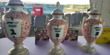 Ripityára „törtük” az F1-es Herendi trófeákat, te pedig összerakhatod őket!