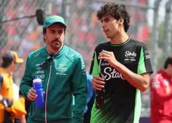 Alonso firtatta Bortoleto származását