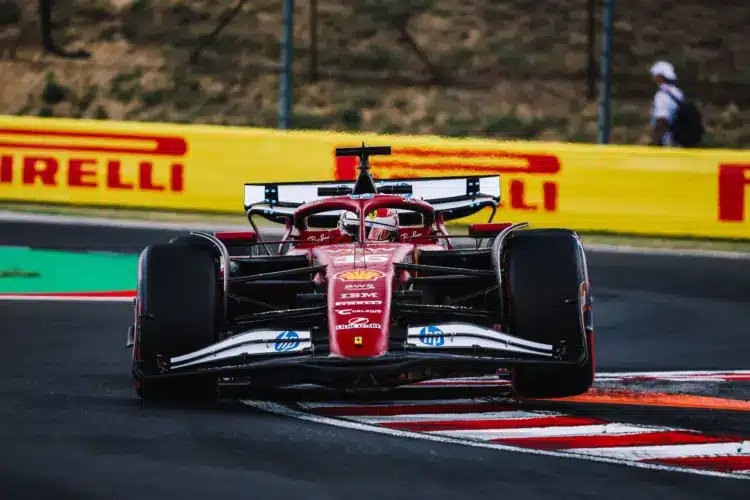 Leclerc-é a magyar pole, miközben Hamilton a Q2-ben, csalódottan kiesett