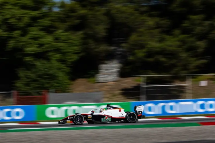 „Fernando Alonso az én hősöm” – Mari Boya, az Aston Martin akadémistája