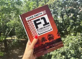 Emberi hangon az F1-ről – Luke Smith: F1, A rajtrácson