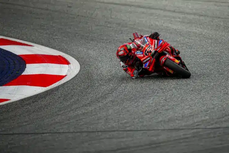 Felrobban a dühtől Bagnaia: Rászólt a Ducatira