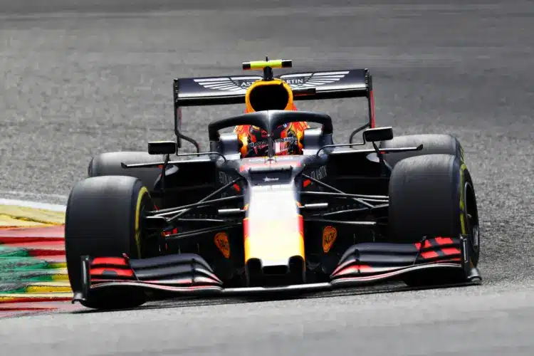 A Red Bull visszaszerezné azt a versenyzőt, akit még Horner rúgott ki
