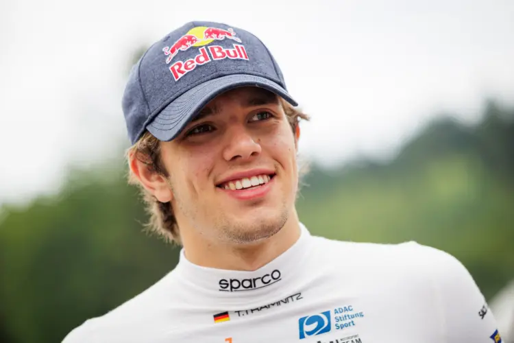 Imádja a Hungaroringet, miközben a Forma-1-et tűzte ki célul a Red Bull német juniorja