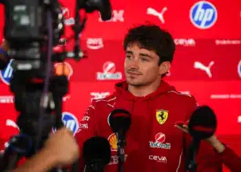 Sajtóhír: Az Aston Martinnal tárgyal Charles Leclerc menedzsere