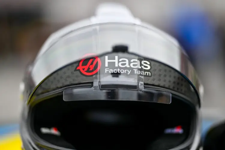 Hivatalos: Gyártót vált a Haas és bejelentette jövő évi felállását