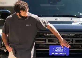 Ricciardo sehol nem versenyez többé, ám a Red Bull partnerének nagykövete lettt