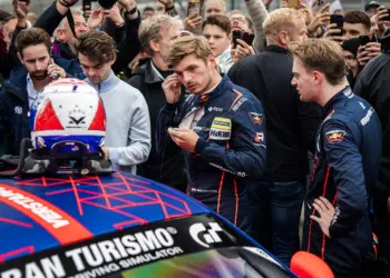 Itt követheted Verstappen első Nordschleife GT3-as időmérőjét és versenyét