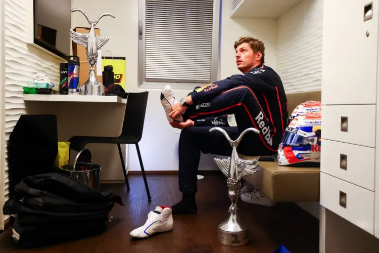 Franz Hermann helyett most már tényleg Verstappen készül a hétvégi nürburgringi versenyre – Ferrarival! Franz Hermann helyett most már tényleg Verstappen készül a hétvégi nürburgringi versenyre – Ferrarival!