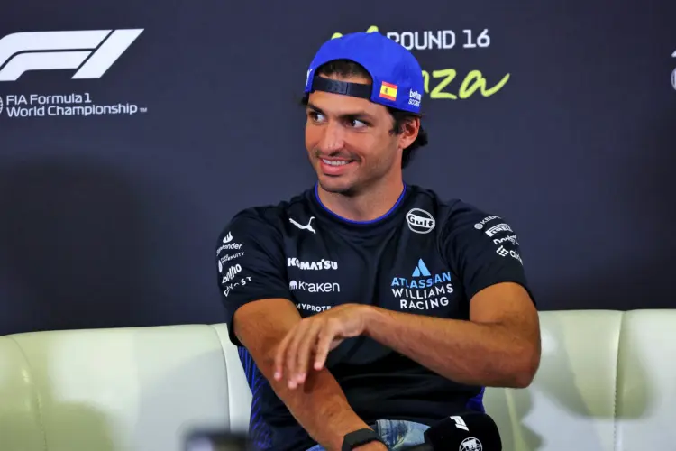 Carlos Sainz fontos életleckét adott egy rajongónak