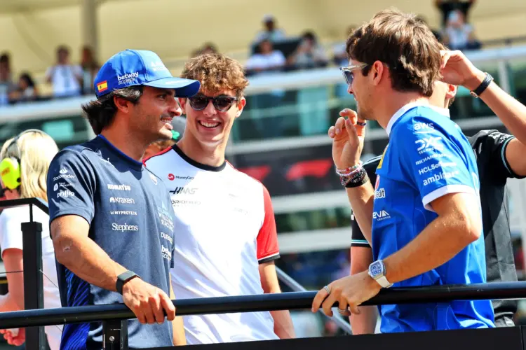 Sainz részletezte, milyen volt Leclerc sofőrjének lennie Sainz részletezte, milyen volt Leclerc sofőrjének lennie