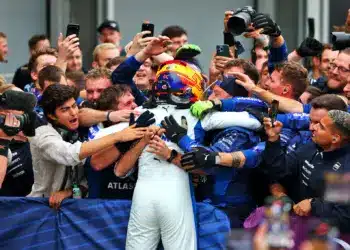 Sainz vitte el a show-t Bakuban, itt van a szavazások végeredménye