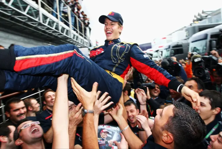 Esőáztatta monzai csoda: Ezen a napon nyert először Vettel F1-es futamot