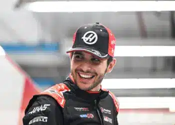 A tanárai azt javasolták Oconnak, hogy ne versenyezzen, aztán mégis eljutott az F1-be