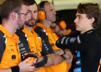 Villeneuvenek feltűnt egy aggasztó dolog Piastri kapcsán